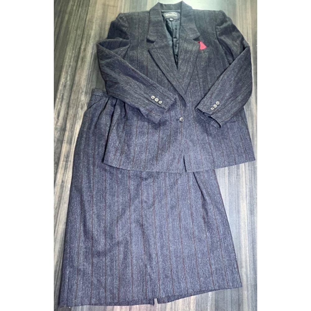 Suits by Dallas‎ Skirt Suit Set Blazer Career Wear Pinstripe Vintage Size 12/13